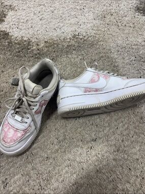 Nike  White Sneakers with Pink Pattern